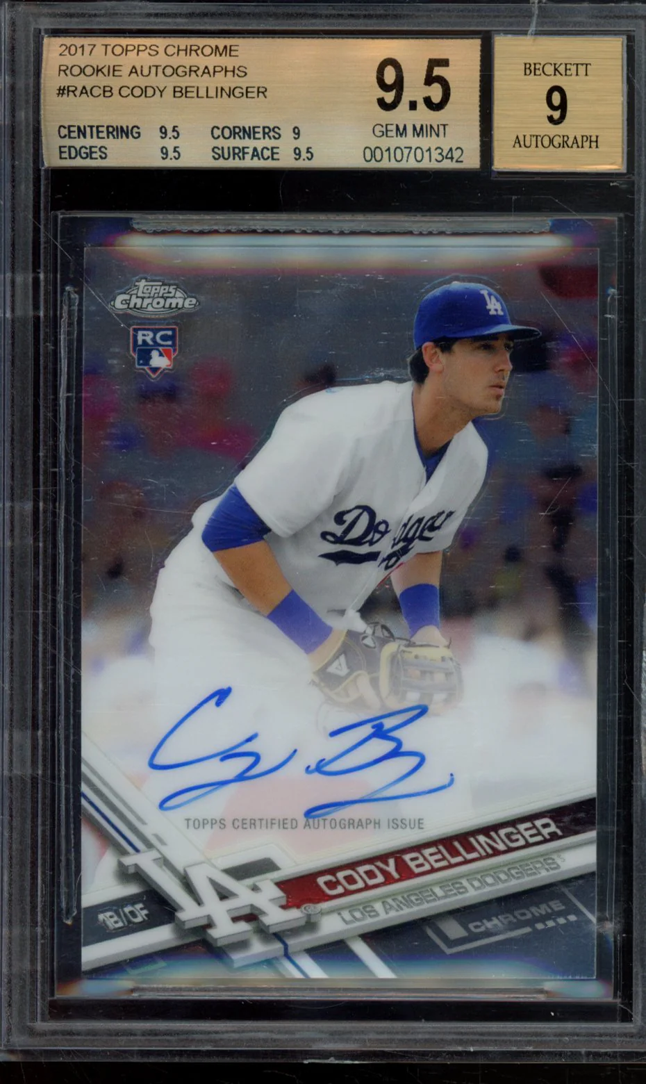 CODY BELLINGER 2017 TOPPS CHROME ROOKIE AUTOGRAPHS BGS 9.5