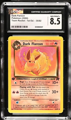 DARK FLAREON TEAM ROCKET - 1ST ED. #35/82 2000 ENGLISH CGC 8.5